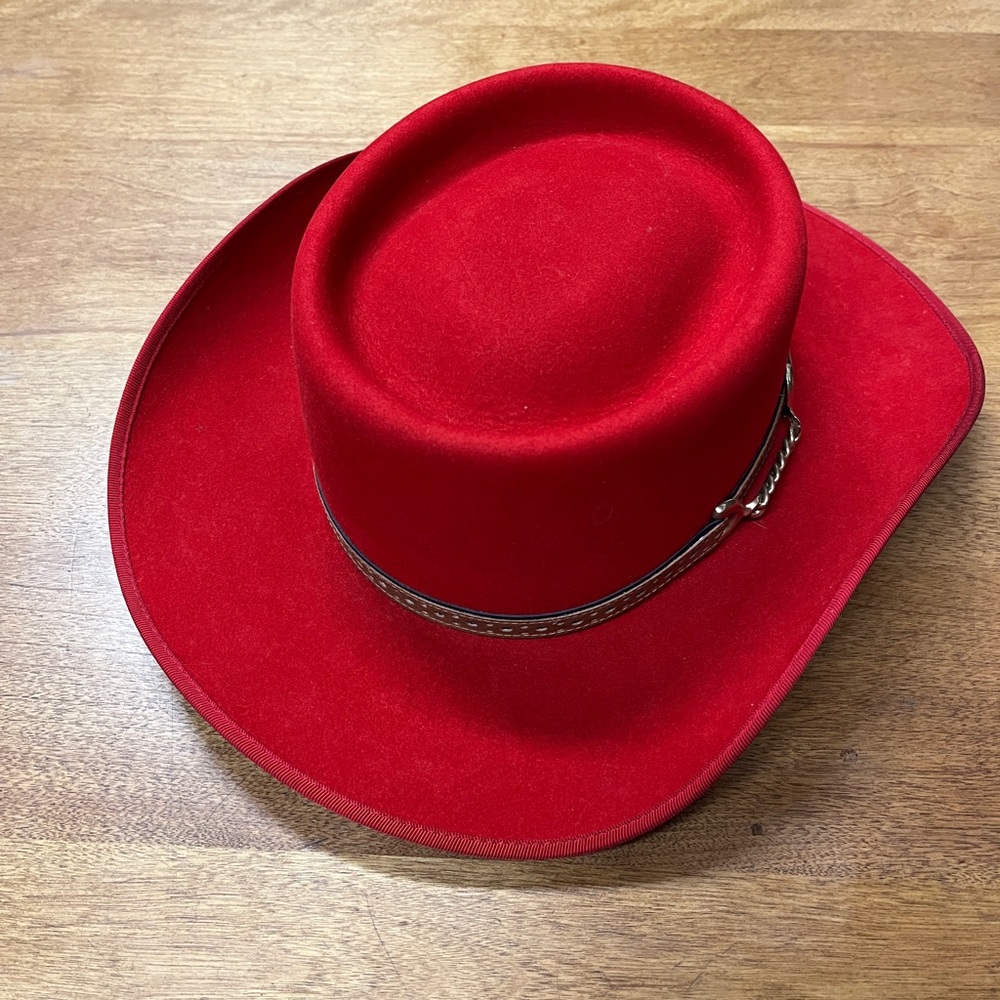 Red Akubra Down Under Western Cowboy Hat made of pure fur felt Size 54